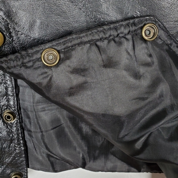 NAVARRE GENUINE LEATHER VEST - Picture 6 of 6